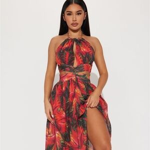 Fashion Nova size Medium colors: Red with green leaves.